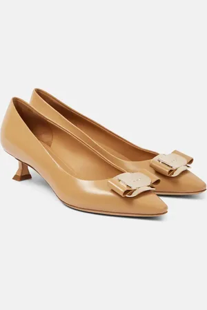 Salvatore Ferragamo Zelma 40 leather pumps