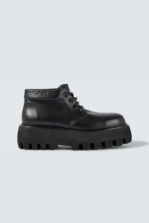Alexander McQueen Sofa leather boots