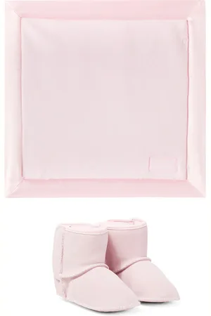 UGG Baby leather boots and blanket set