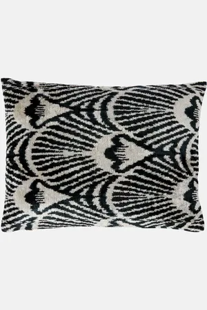 Les-Ottomans Silk velvet cushion