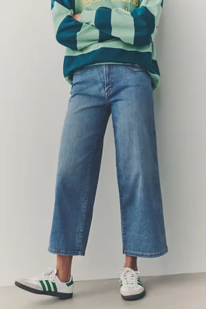 Next Mid Wide Crop Lift Slim And Shape Jeans