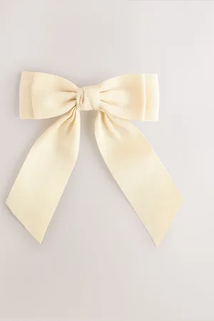 Next Bow Clip