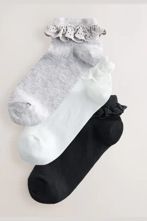 Next /White Broderie Trim Trainer Socks 3 Pack