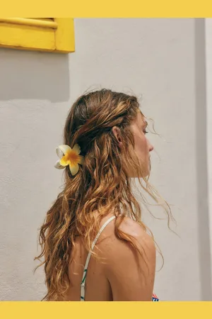 Next Yellow/ Flower Claw Hair Clip