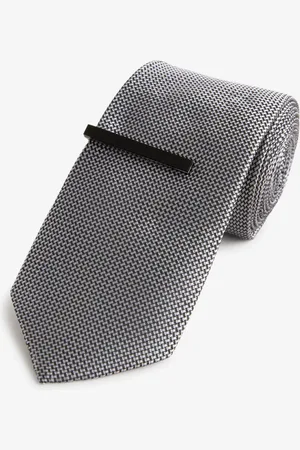 Next Slim Textured Tie And Clip Set