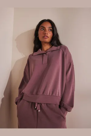 Next Modal Blend Lounge Top