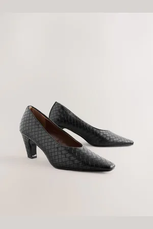 Next Standard Fit Forever Comfort Chisel Toe Weave Courts