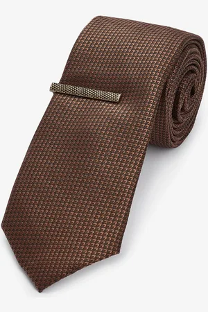 Next Slim Textured Tie And Clip Set