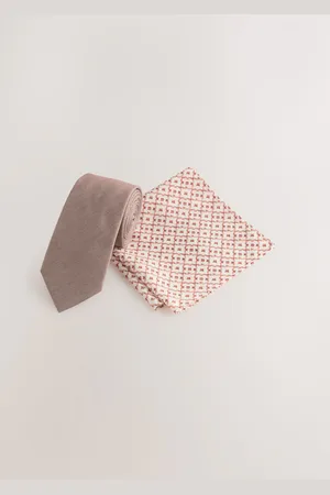 Next Tie and Pocket Square Set