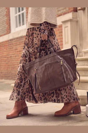 Next Chocolate Casual Zip Grab Bag