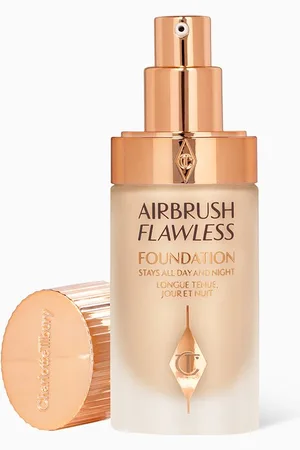 Charlotte Tilbury 4 Warm Airbrush Flawless Foundation, 30ml