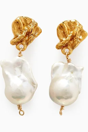 Alighieri Fragment of Light Pearl Drop Earrings in 24kt Gold-plated Bronze