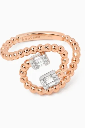 Nass Curved Diamond Ring in 18kt