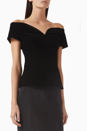 12 STOREEZ Off-shoulder Top in Velvet