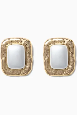 Self-Portrait Mottled Pearl Earrings in Brass