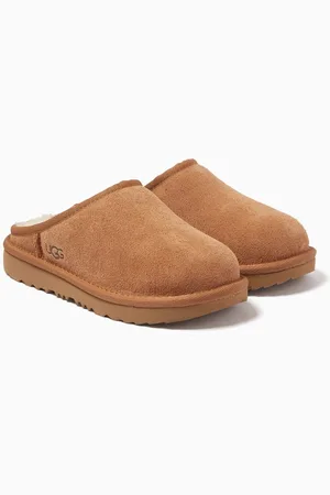 UGG Classic Clogs in Suede