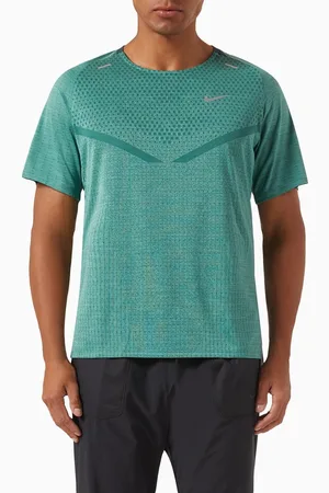 Nike Dri-FIT ADV Running Top in Tech-knit