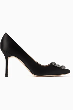 Manolo Blahnik Hangisi 90 Buckle Pumps in Satin