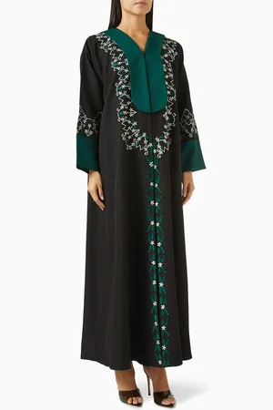 Rauaa official Thread-embroidered Abaya in Crepe