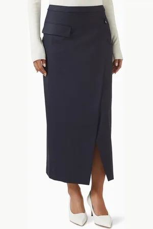 12 STOREEZ Asymmetric Skirt in Viscose-blend