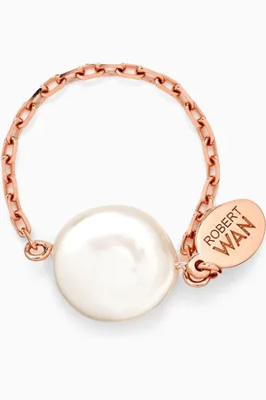 Robert Wan Mother of Pearl Chain Ring in 18kt