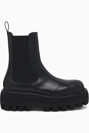 Alexander McQueen Sofa Chelsea Boots in Smooth Leather