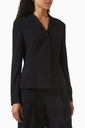 12 STOREEZ Fitted Blazer in Crepe