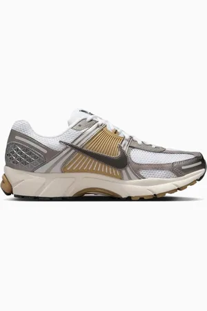 Nike Zoom Vomero 5 Sneakers