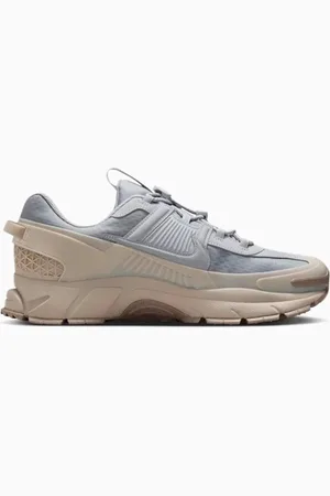 Nike Zoom Vomero Roam Sneakers