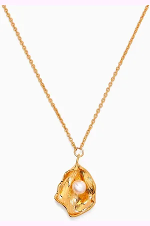 TAI Jewelry Venus Pearl Necklace in Gold-plated Brass