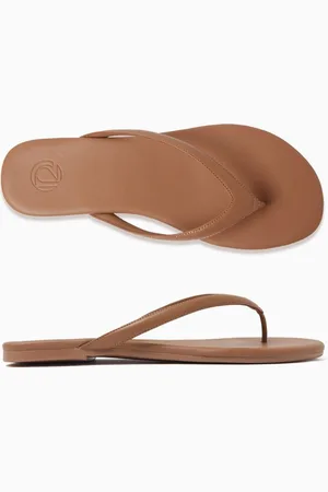 12 STOREEZ Thong Sandals in Leather