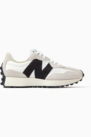 New Balance 327 Sneakers in Suede & Mesh