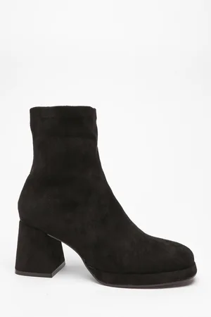 Quiz on sale sale boots