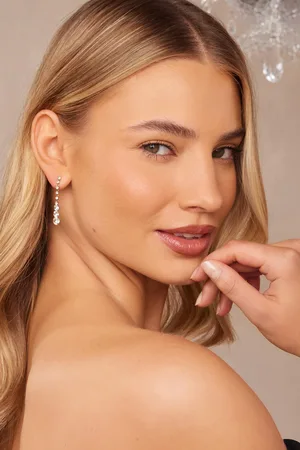 Quiz Diamante Circle Drop Jewellery Set