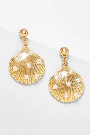 Quiz Shell Drop Earrings