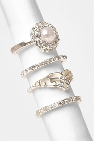 Quiz Silver Diamante Ring Set