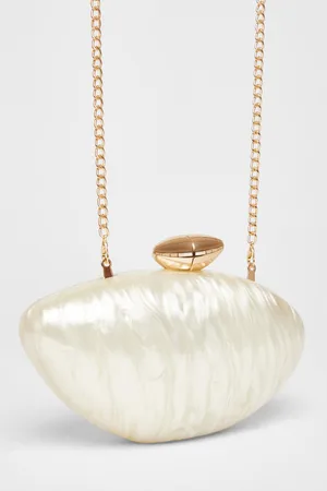 Quiz Bridal Pearl Clutch