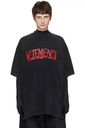 Vetements Men T-shirts - Black 'World Tour' T-Shirt