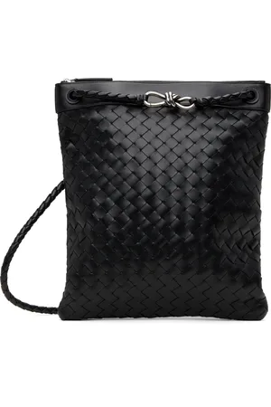 Bottega Veneta Black Flat Andiamo Messenger Bag
