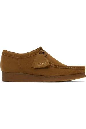 Clarks Tan Wallabee Derbys