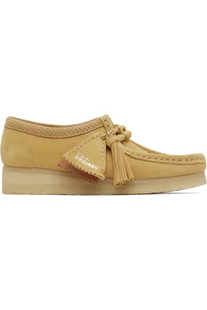 Clarks Tan Wallabee Derbys