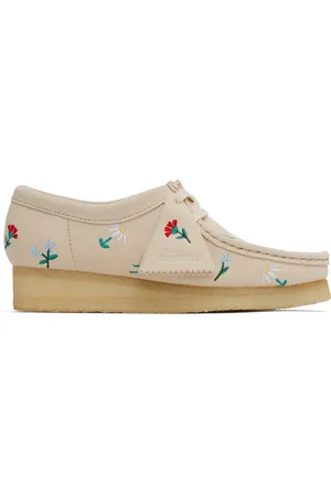 Clarks Beige Wallabee Derbys