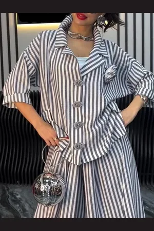 stylewe Casual Striped Lapel Collar Shirt With 3D Floral Brooch