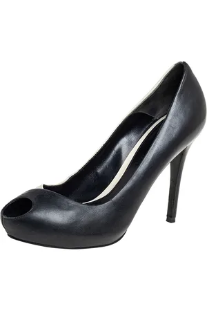 Alexander McQueen /White Leather Peep Toe Pumps Size 38.5