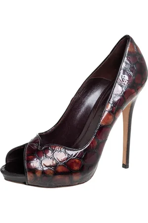 Alexander McQueen Crocodile Embossed Leather Peep Toe Pumps Size 40