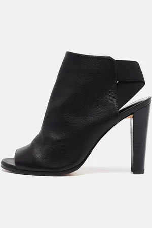 Stuart Weitzman Leather Cutout Elastic Booties Size 39