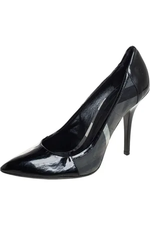 Burberry Nova Check Canvas And Patent Leather Pointed Toe Pumps Size 39