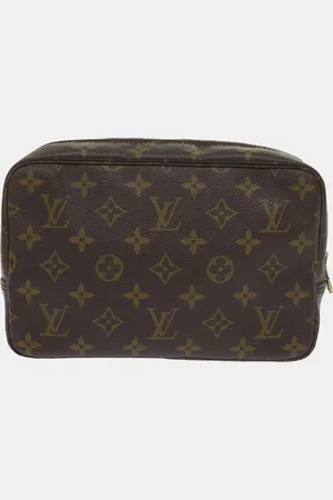 LOUIS VUITTON Monogram Trousse Toilette 23 Clutch Bag