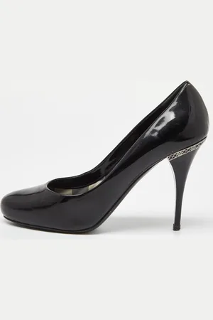 Burberry Patent Leather Round Toe Pumps Size 40