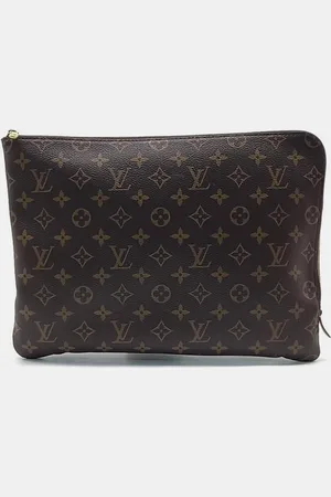 LOUIS VUITTON Monogram Canvas Etui Voyage MM Pouch